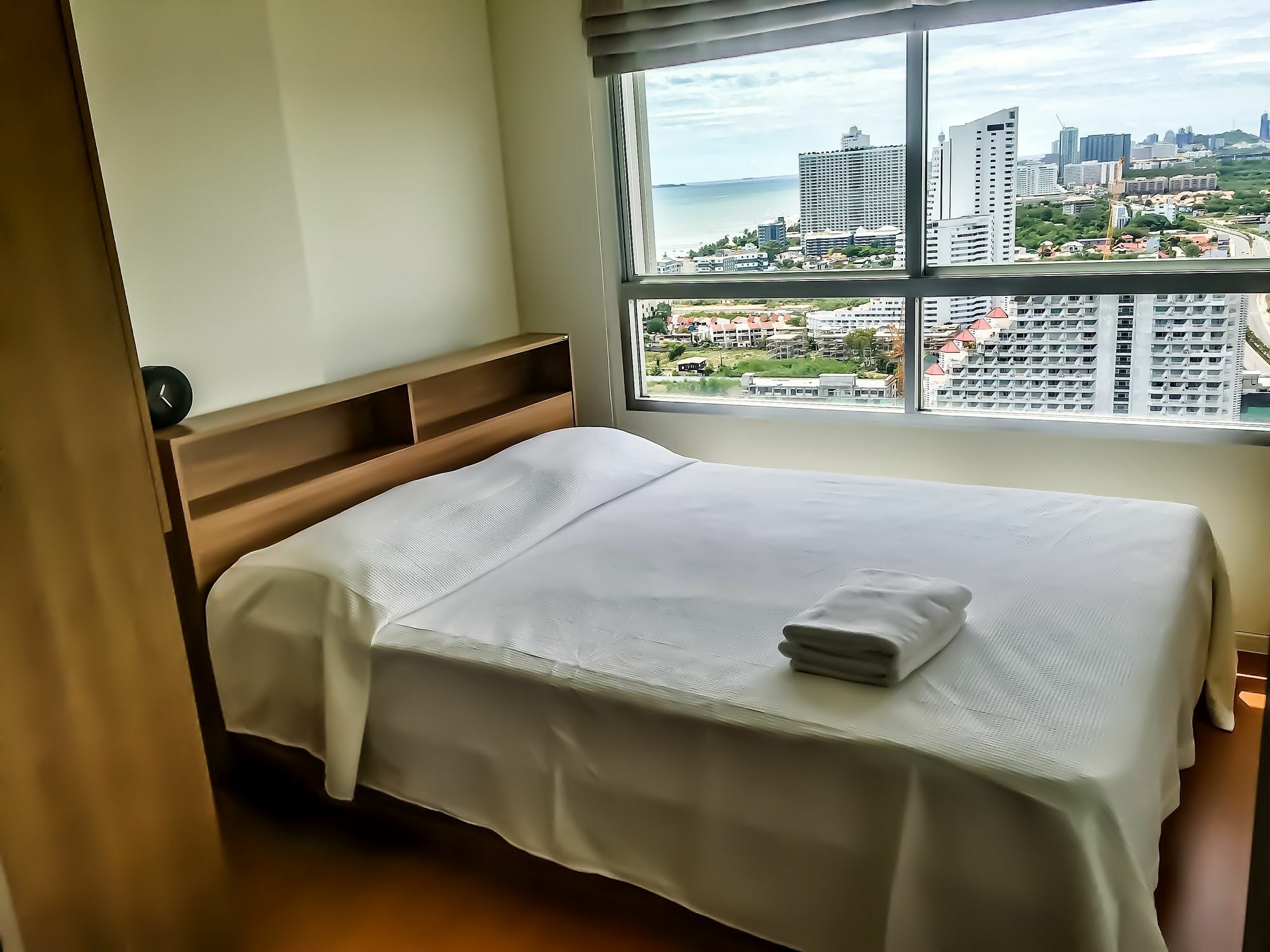 Hotel Lumpini Seaview Jomtien By Parikal Exterior foto