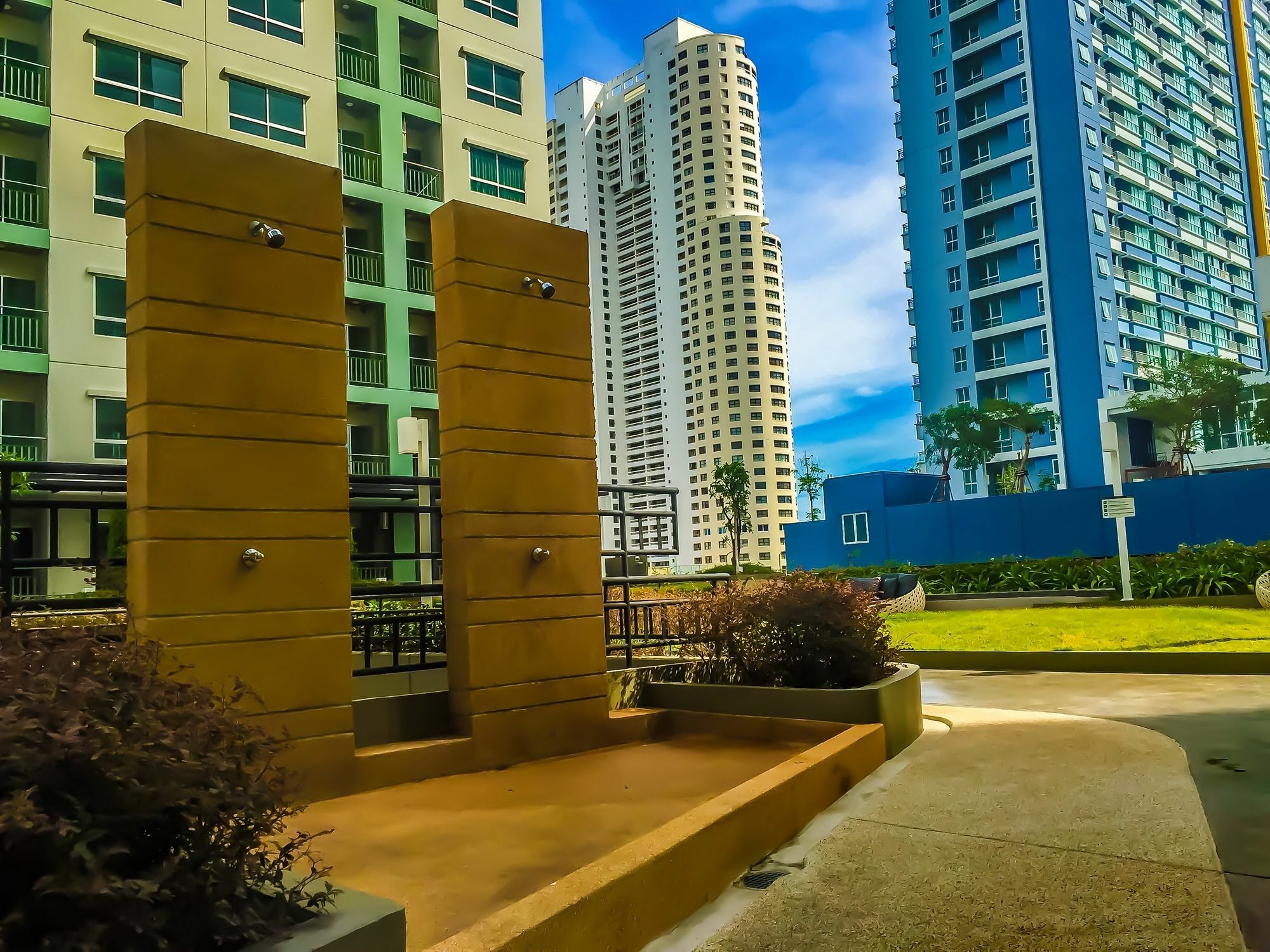 Hotel Lumpini Seaview Jomtien By Parikal Exterior foto